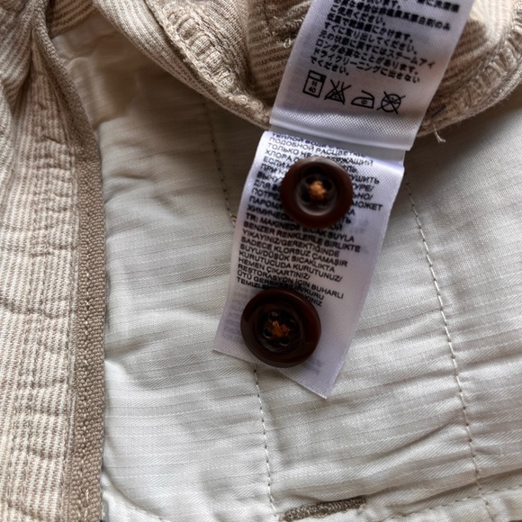 The North Face  :: Linen Beige and White Striped Shorts :: Size 4 - Picture 12 of 12